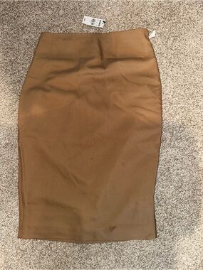 Express Camel Pencil Skirt Side Zip Stretch Career Skirt Size 2 NWT